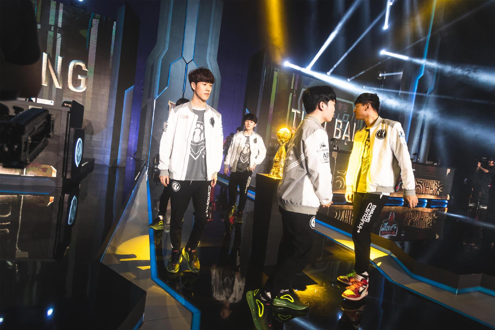 Mauisnake ：zont1x在赛前采访的情绪就让人觉得Spirit会输