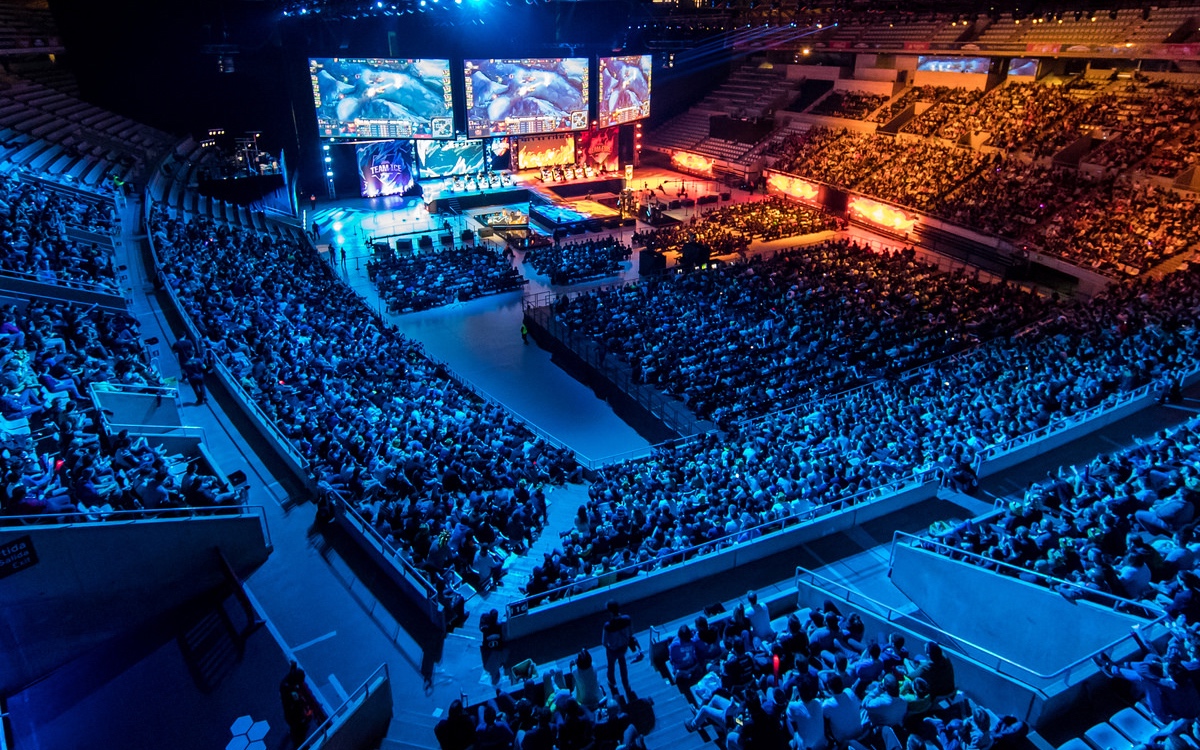 Batujnax 解决了签证问题，将为 Apeks 参赛；在 VCT 2025：EMEA Kickoff